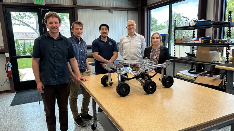 TMU Students Build Rover with Assist from JPL